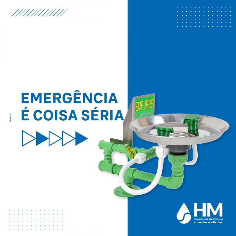 Lava olhos e chuveiro de emergência